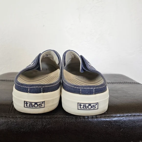 Taos Footwear Ez Soul Blue Denim White Stiching Slip-On Mules Sneakers Sz 9.5 - Picture 5 of 8